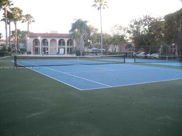 Small Image of 10748 NORTH KENDALL DR #N-20, Miami Number 14