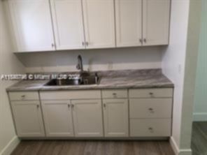 Small Image of 30 SOUTH SHORE DR #6, Miami Beach Number 3