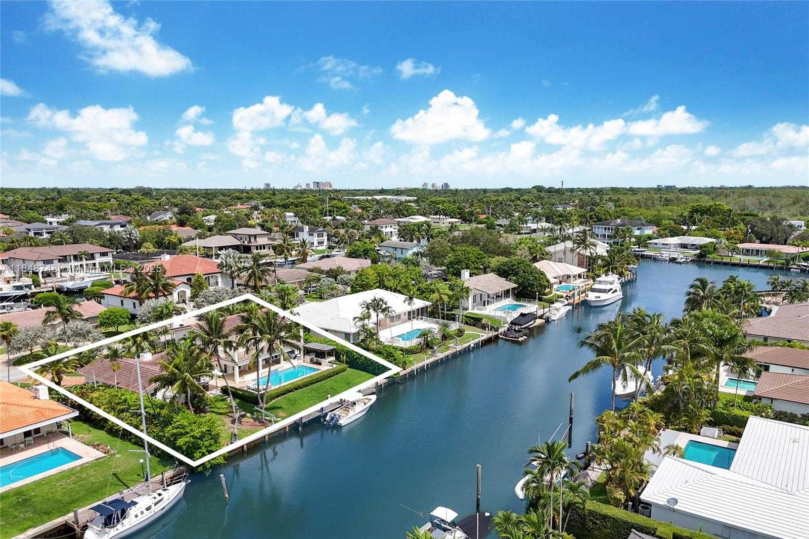 Small Image of 13035 NEVADA ST, Coral Gables Number 17