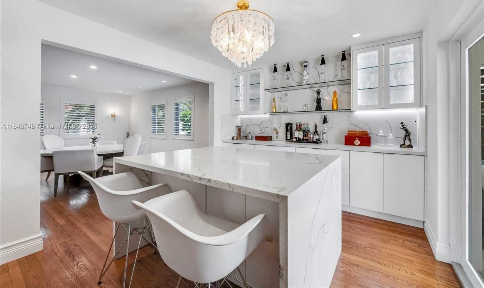 Small Image of 13035 NEVADA ST, Coral Gables Number 5