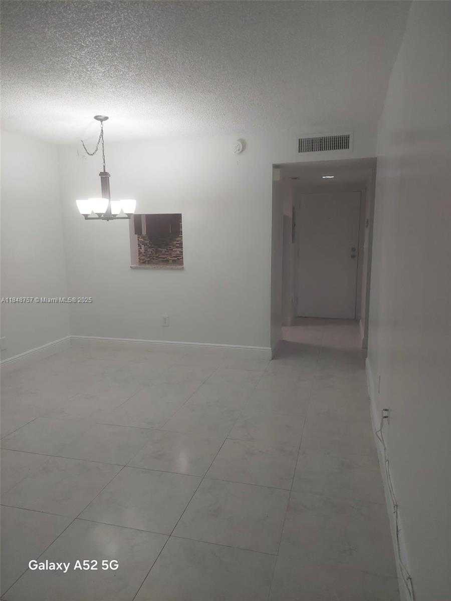 Small Image of 14421 NORTH KENDALL DR #108M, Miami Number 4