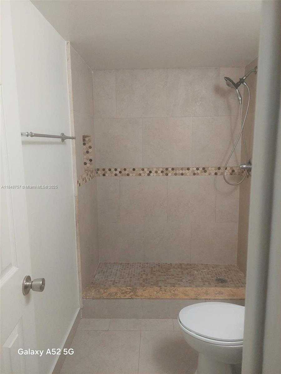 Small Image of 14421 NORTH KENDALL DR #108M, Miami Number 8