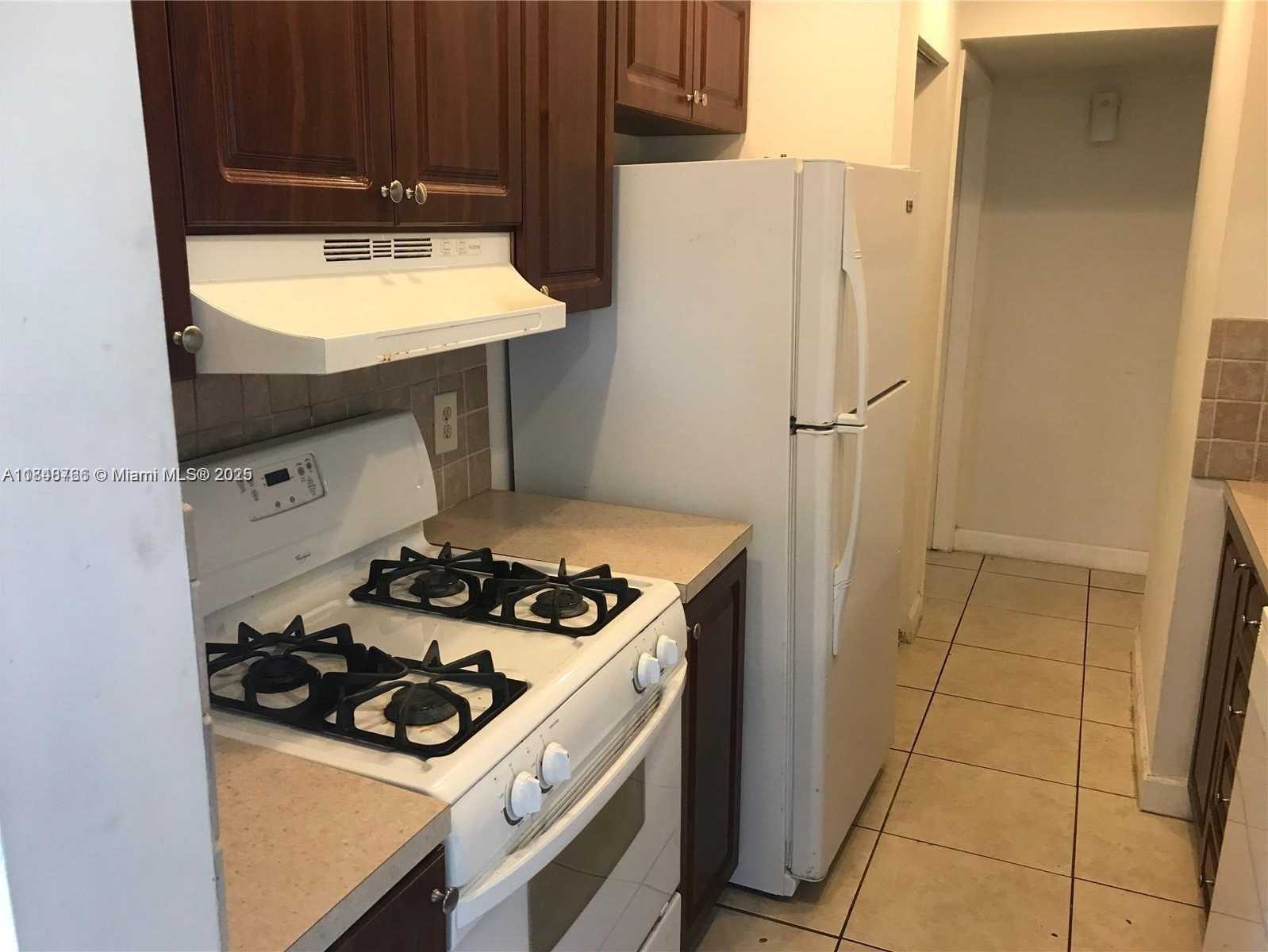 Small Image of 15340 SOUTH WEST 106TH TER #801, Miami Number 9