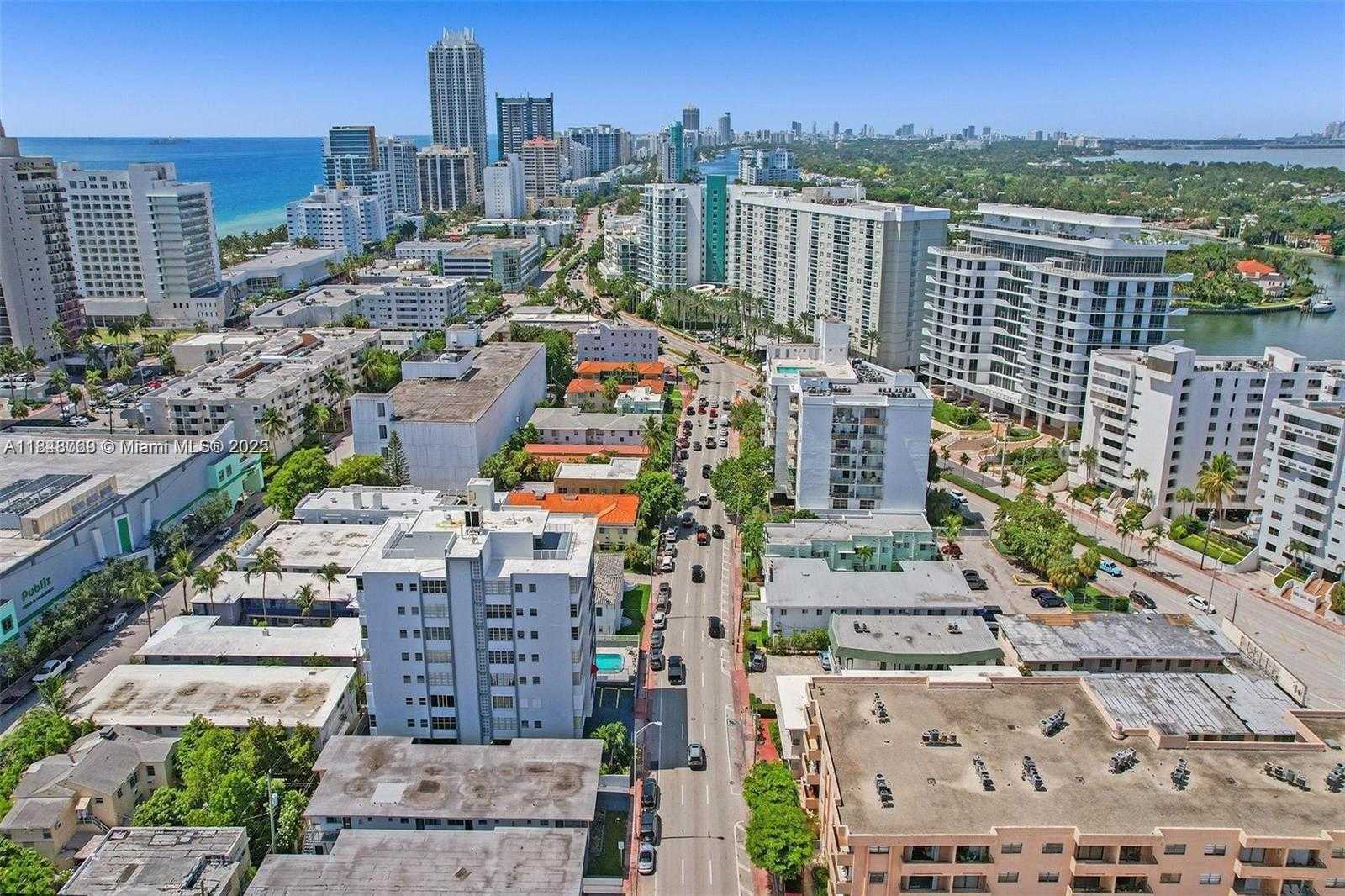 Small Image of 6860 Abbott Ave, Miami Beach, FL 33141, USA Number 21