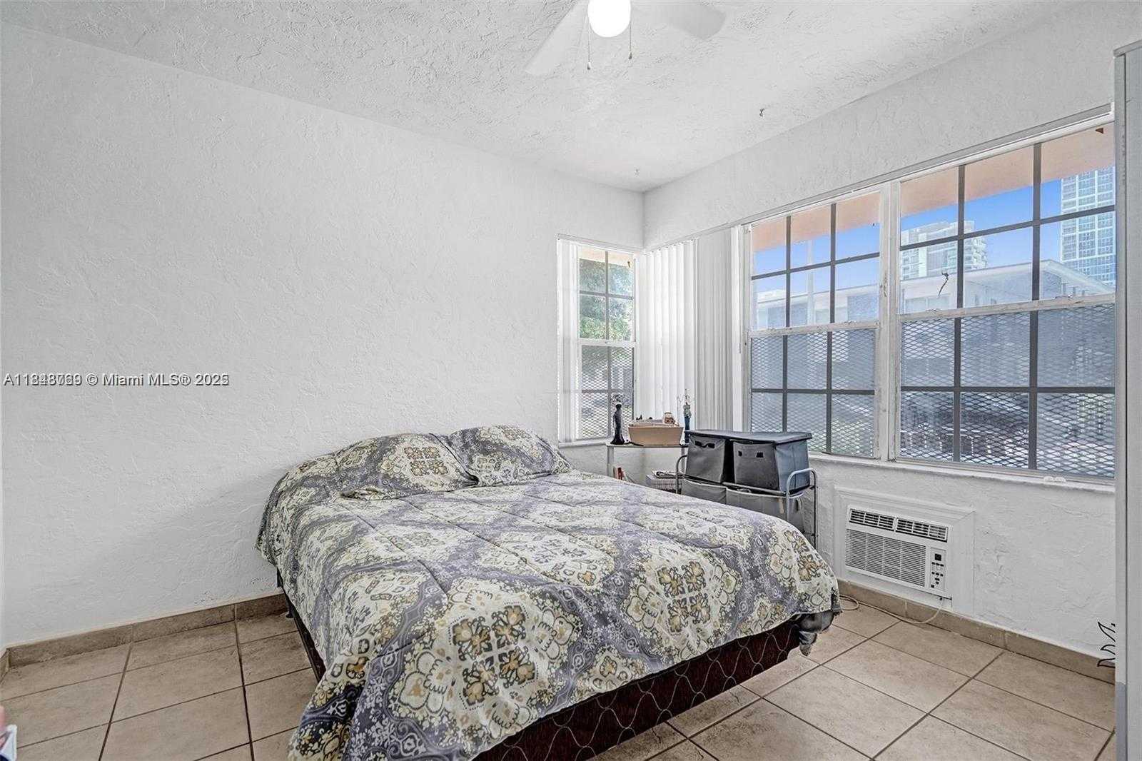 Small Image of 6860 Abbott Ave, Miami Beach, FL 33141, USA Number 3