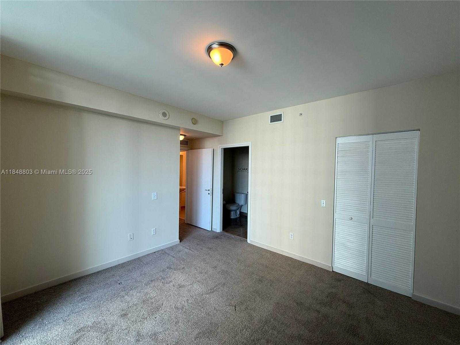Small Image of 300 SOUTH BISCAYNE BLVD #T-1805, Miami Number 10