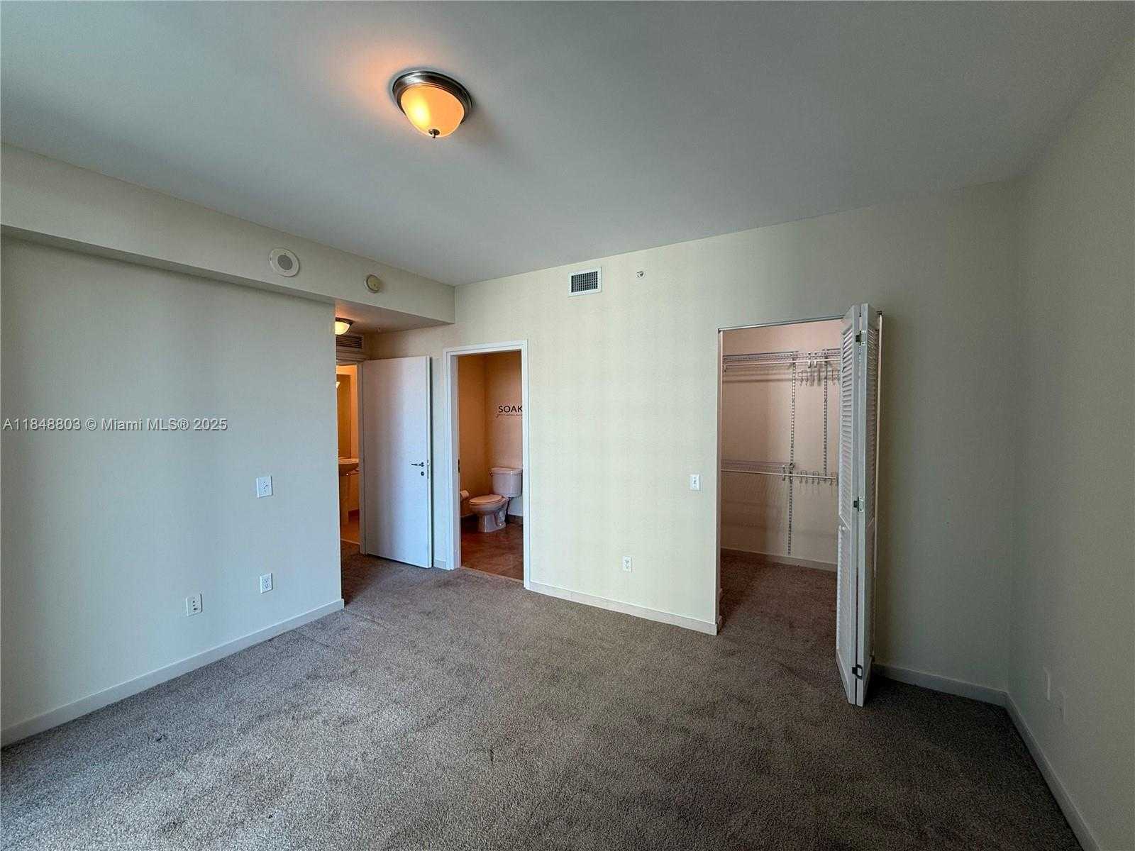 Small Image of 300 SOUTH BISCAYNE BLVD #T-1805, Miami Number 11
