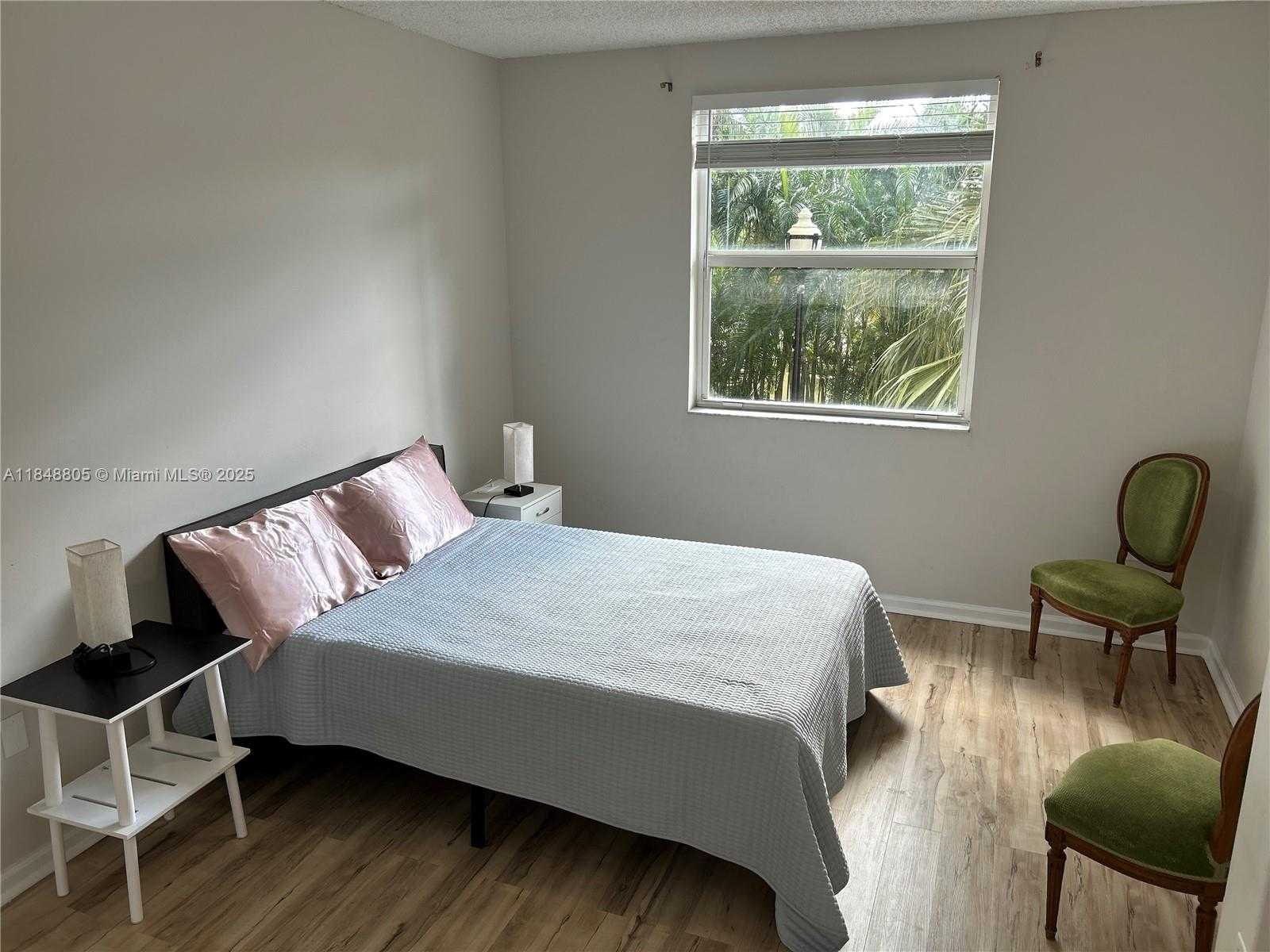 Small Image of 17150 NORTH BAY RD #2215, Sunny Isles Beach Number 11