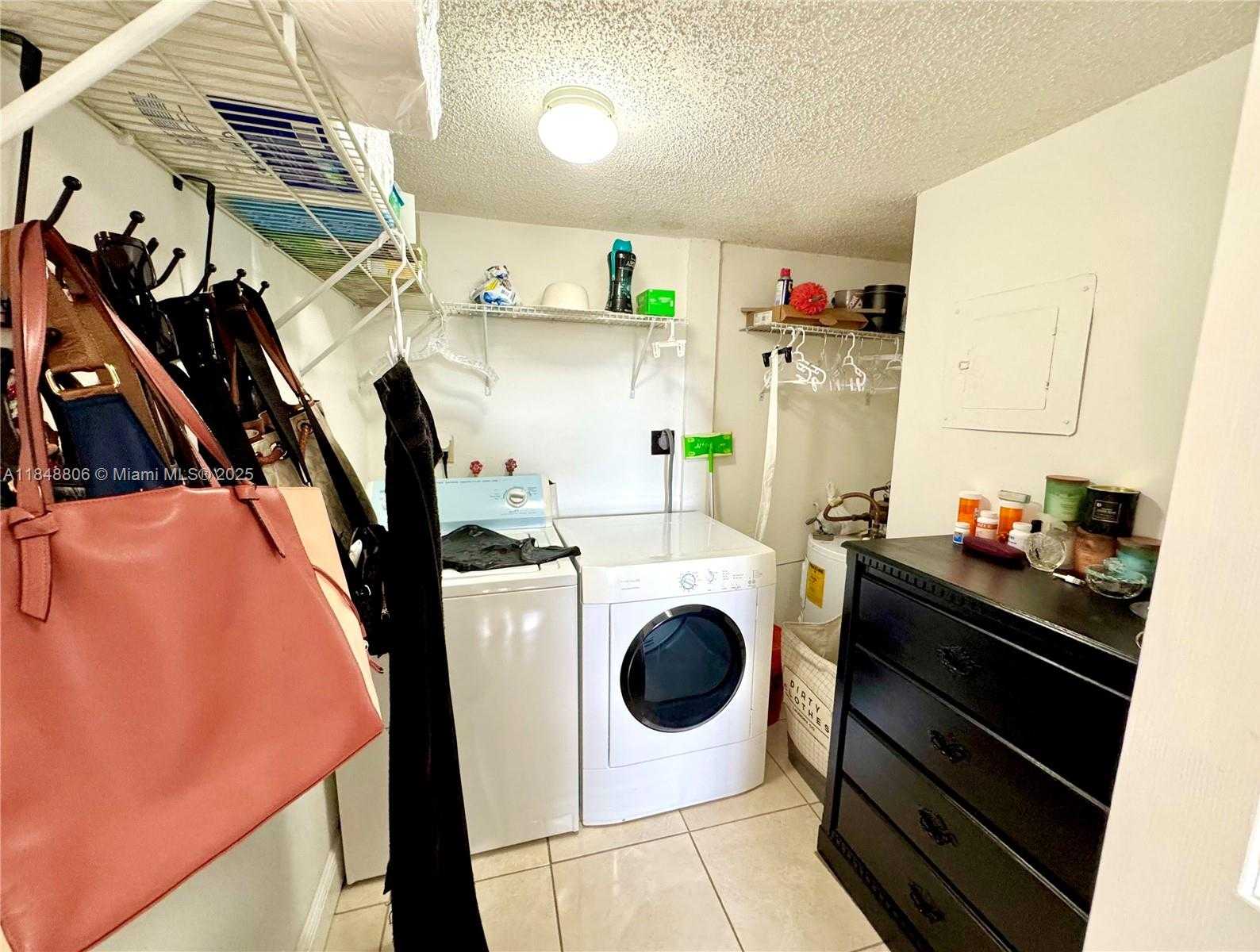 Small Image of 9357 FONTAINEBLEAU BLVD #D311, Miami Number 12