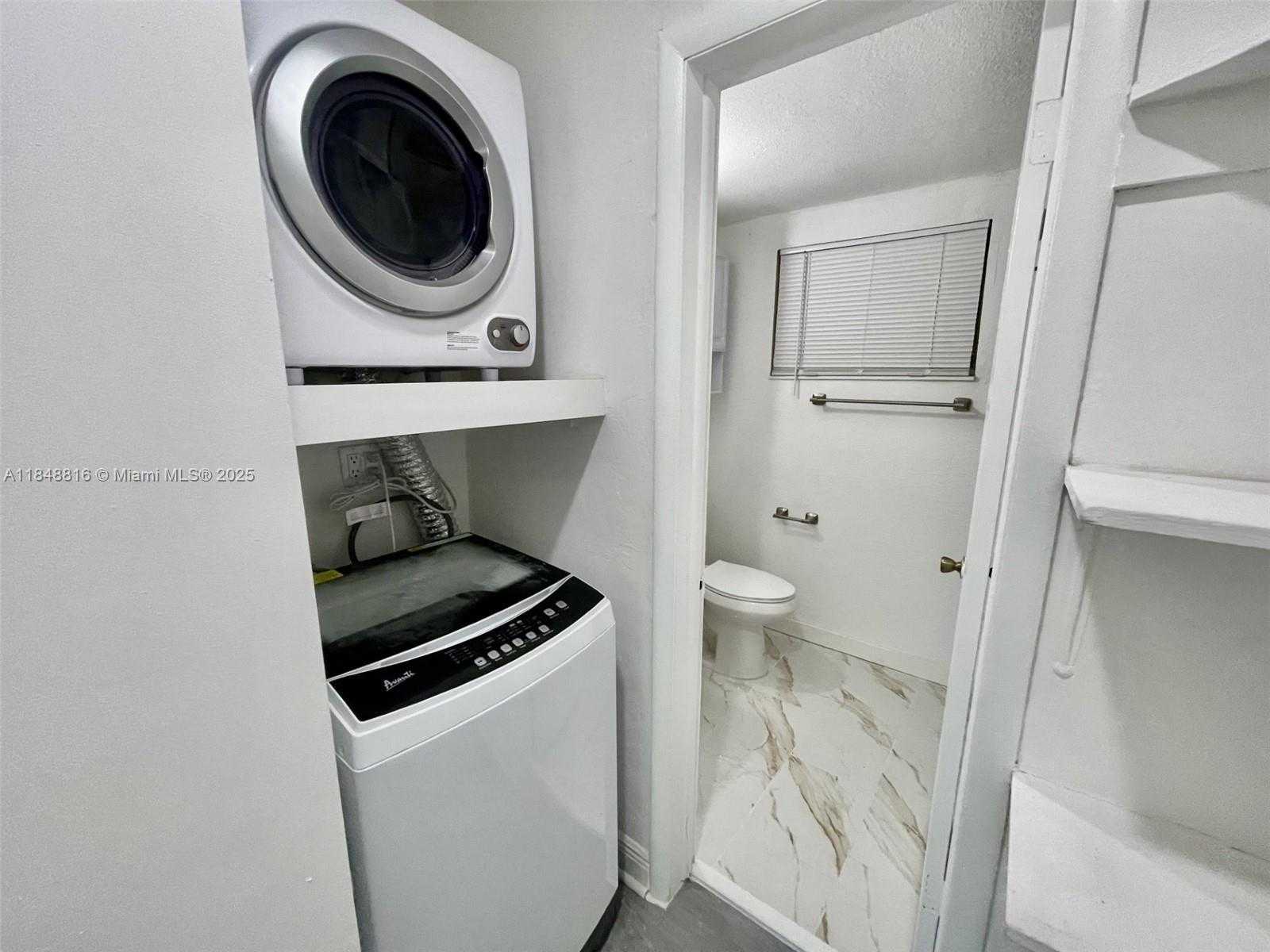 Small Image of 218 SANTILLANE AVE #3, Coral Gables Number 11