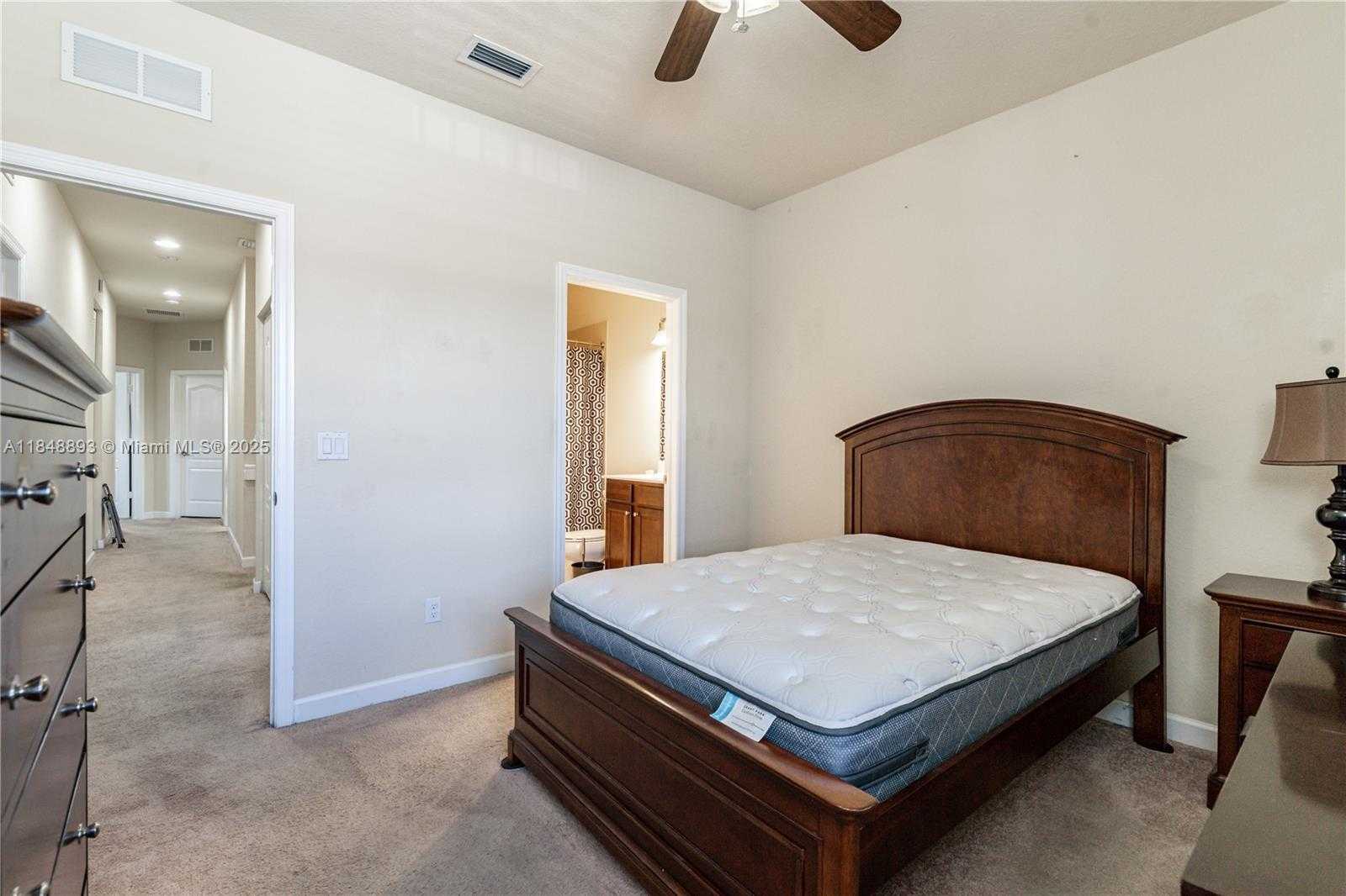 Small Image of 8435 LAKEVIEW TRL, Parkland Number 11