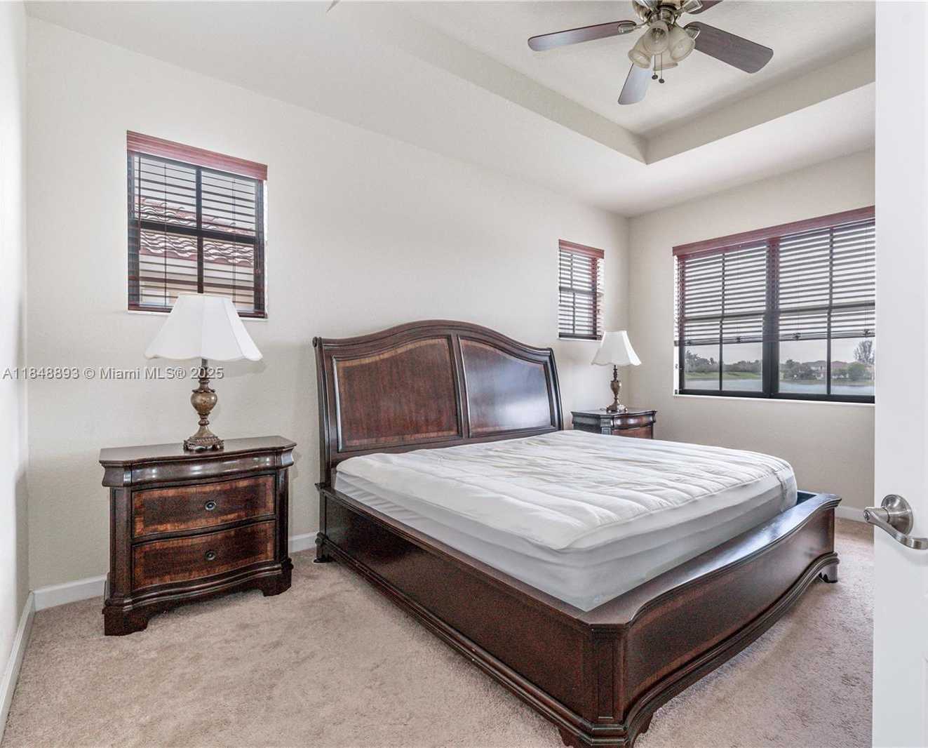 Small Image of 8435 LAKEVIEW TRL, Parkland Number 14