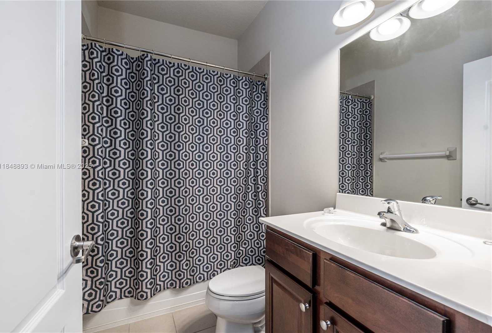 Small Image of 8435 LAKEVIEW TRL, Parkland Number 18