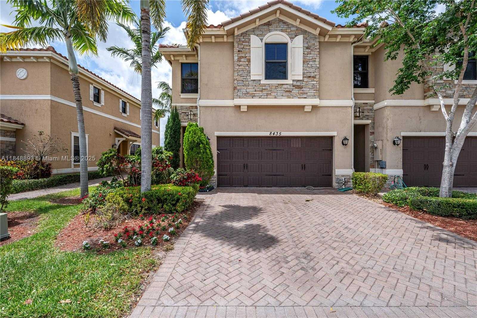 Small Image of 8435 LAKEVIEW TRL, Parkland Number 2
