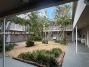 Small Image of 6511 SANTONA ST #C-17, Coral Gables Number 2