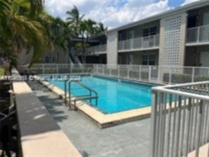 Small Image of 6511 SANTONA ST #C-17, Coral Gables Number 4