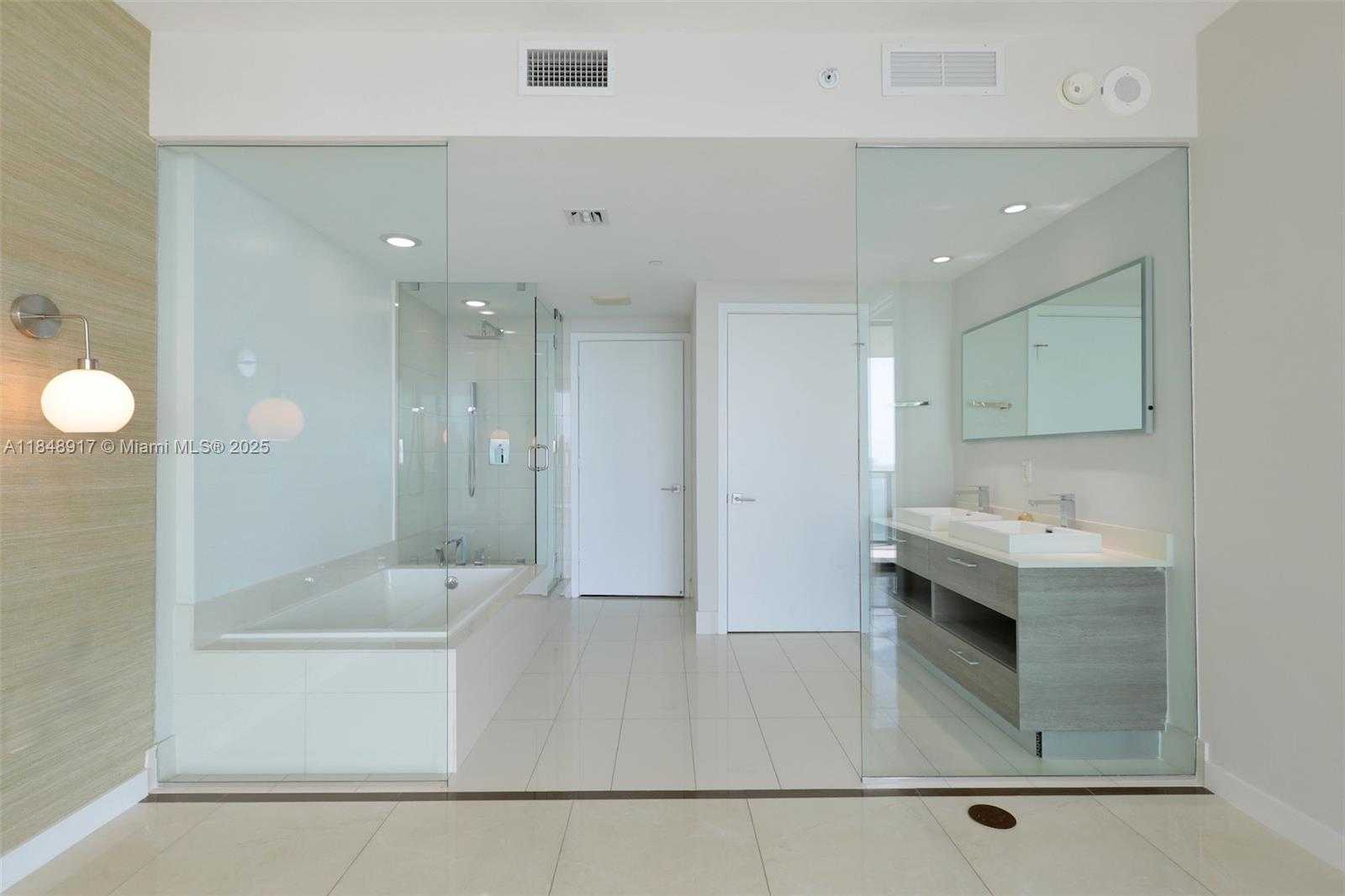 Small Image of 650 NORTH EAST 32ND ST #2604, Miami Number 17