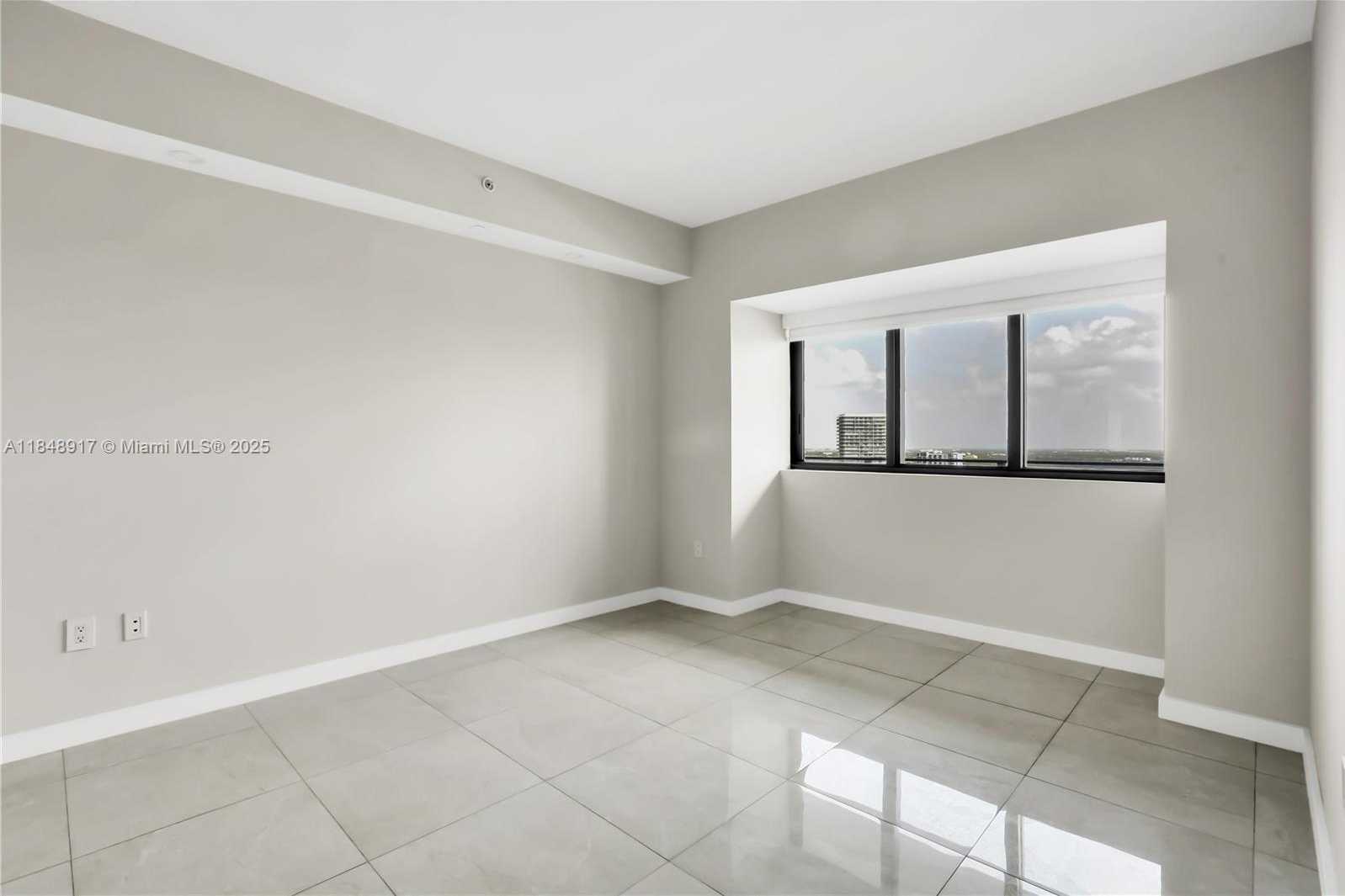 Small Image of 650 NORTH EAST 32ND ST #2604, Miami Number 20