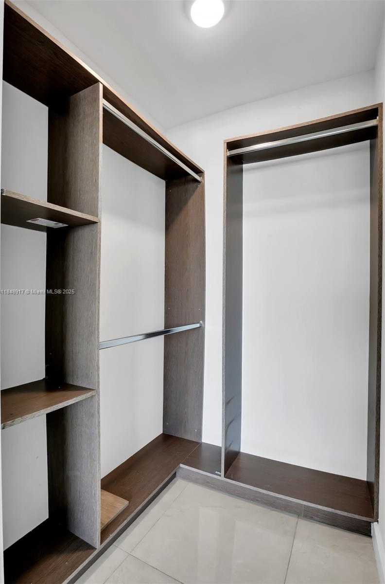 Small Image of 650 NORTH EAST 32ND ST #2604, Miami Number 24