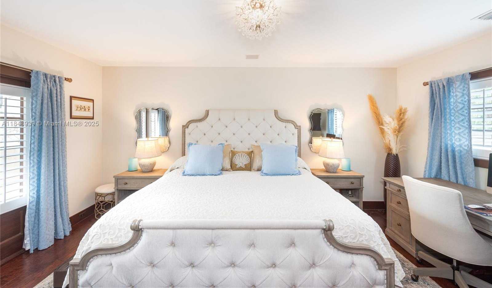 Small Image of 3621 VISCAYA CT, Coral Gables Number 13