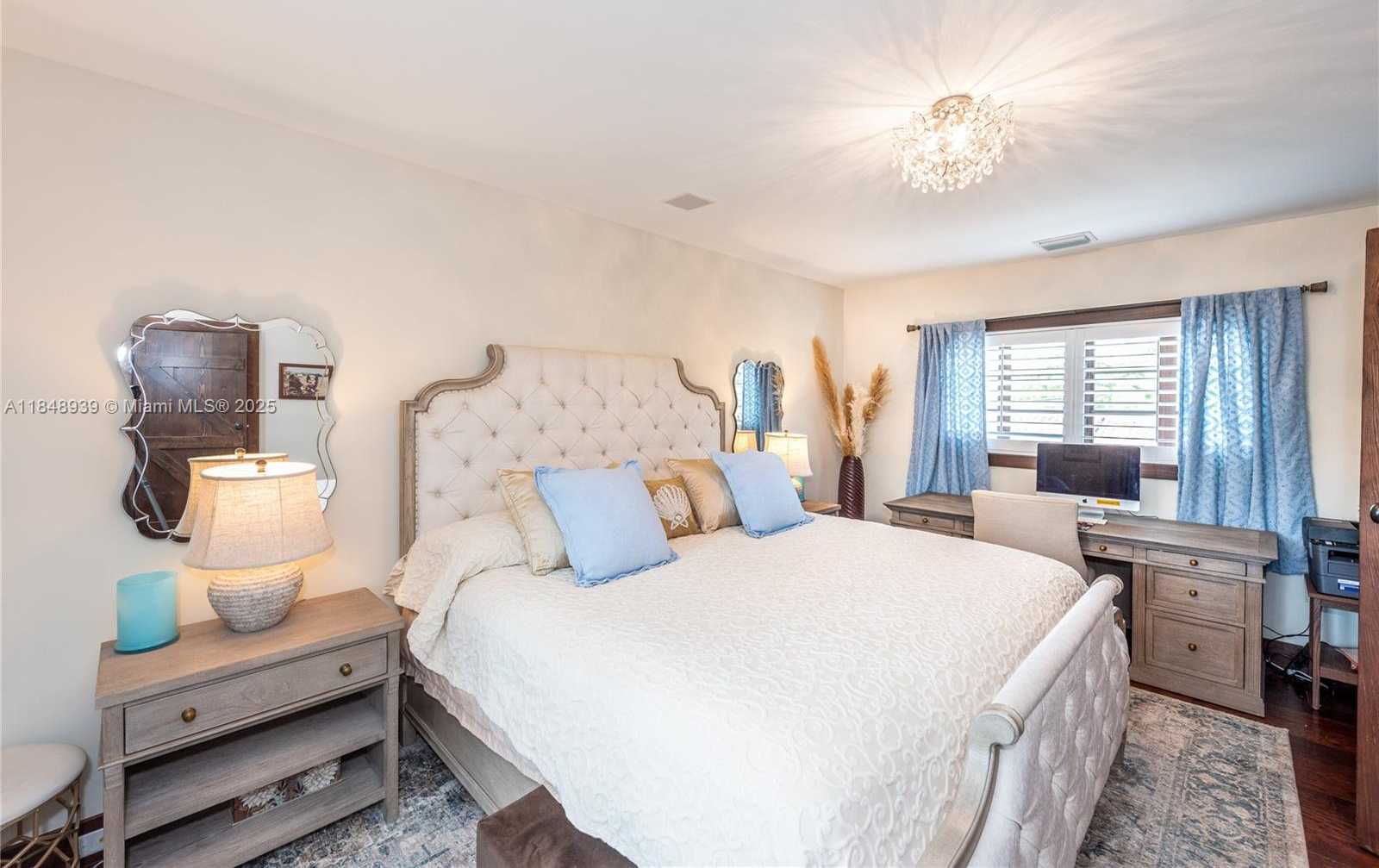 Small Image of 3621 VISCAYA CT, Coral Gables Number 14