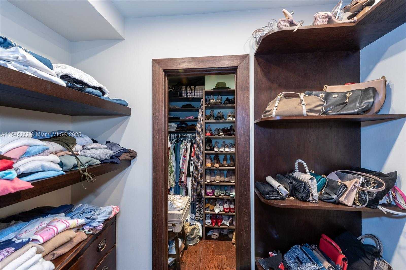 Small Image of 3621 VISCAYA CT, Coral Gables Number 20