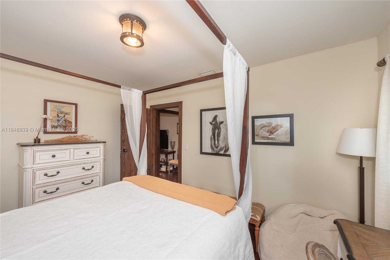 Small Image of 3621 VISCAYA CT, Coral Gables Number 22