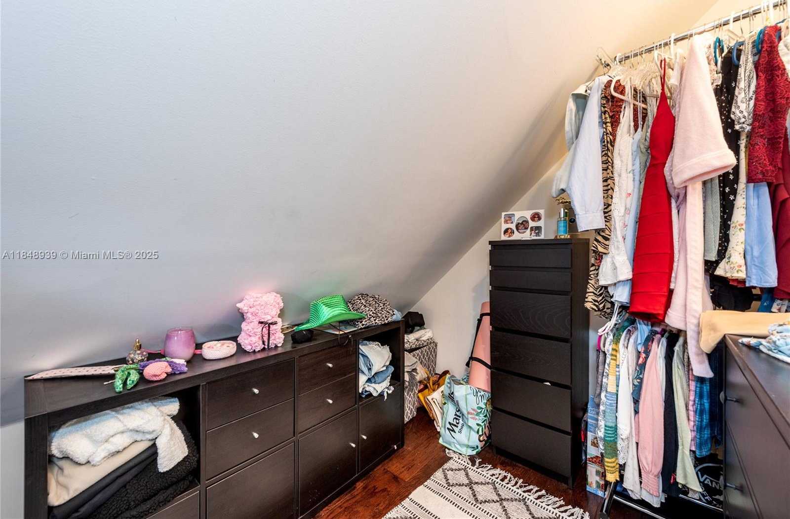 Small Image of 3621 VISCAYA CT, Coral Gables Number 27