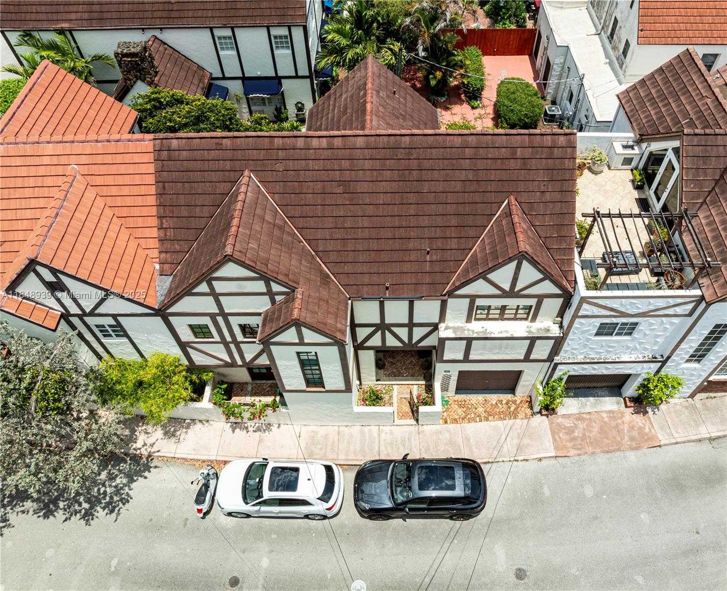 Small Image of 3621 VISCAYA CT, Coral Gables Number 38