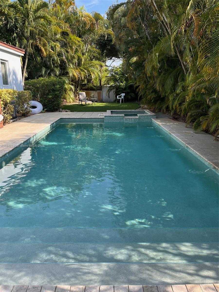 Small Image of 9302 NORTH WEST 2ND CT, Miami Shores Number 17