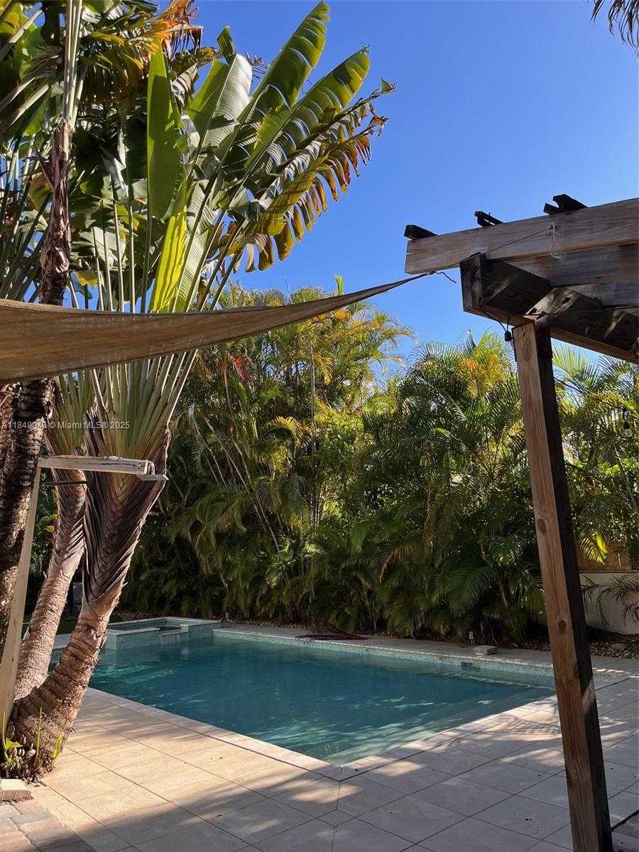 Small Image of 9302 NORTH WEST 2ND CT, Miami Shores Number 19