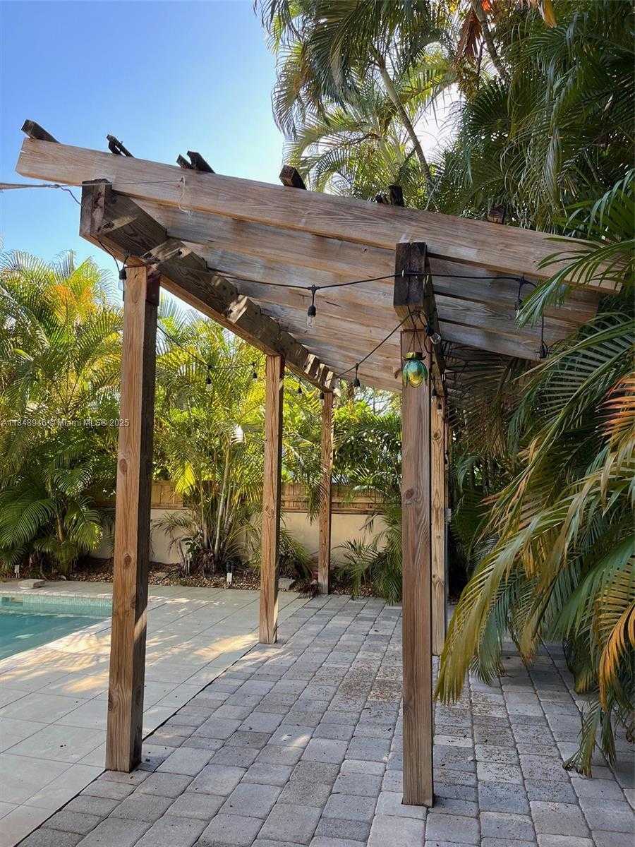 Small Image of 9302 NORTH WEST 2ND CT, Miami Shores Number 20