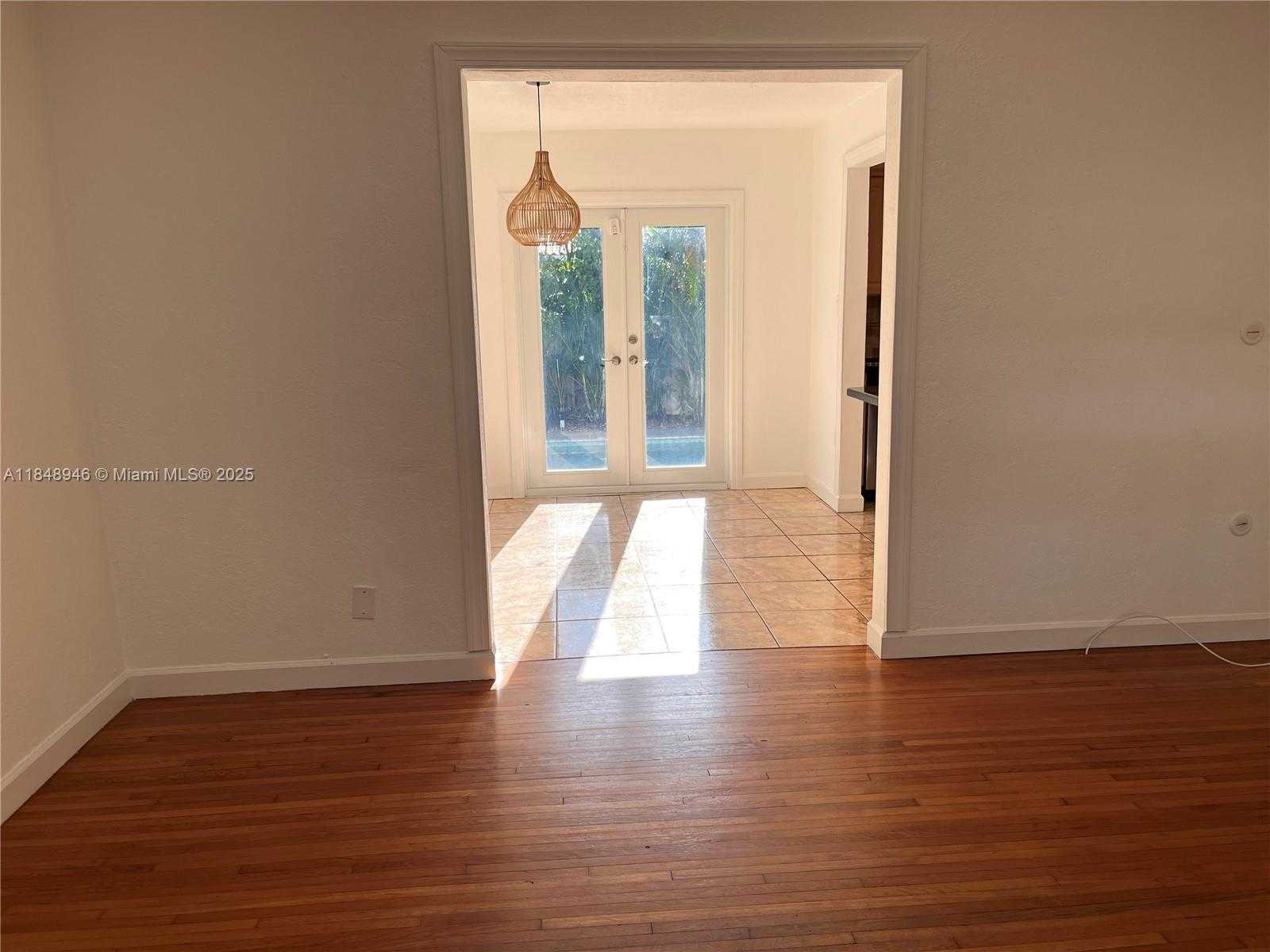 Small Image of 9302 NORTH WEST 2ND CT, Miami Shores Number 5