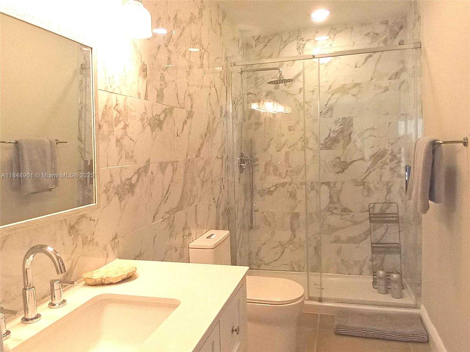 Small Image of 13473 FOUNTAIN VIEW BLVD #1, Wellington Number 10