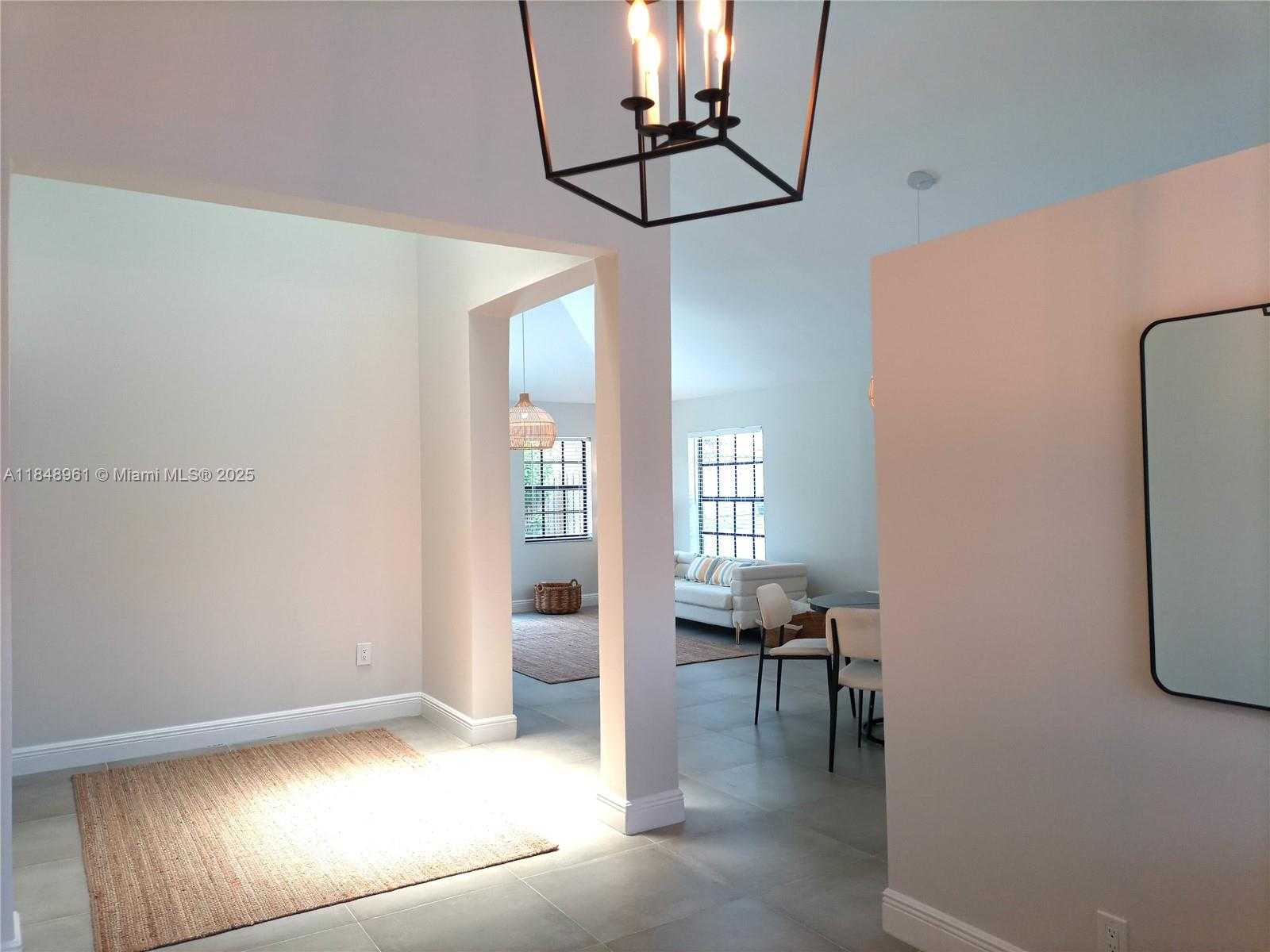 Small Image of 13473 FOUNTAIN VIEW BLVD #1, Wellington Number 6