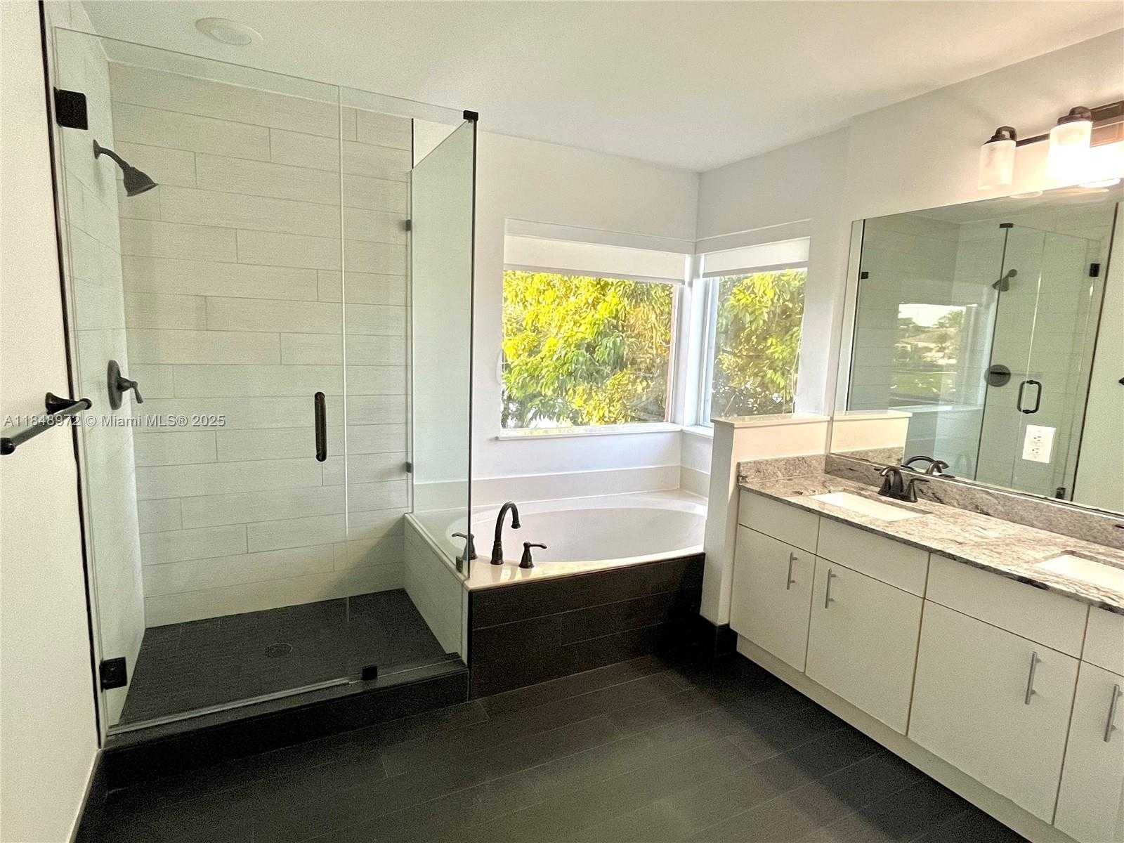 Small Image of 1413 SOUTH WEST 158TH AVE, Pembroke Pines Number 10