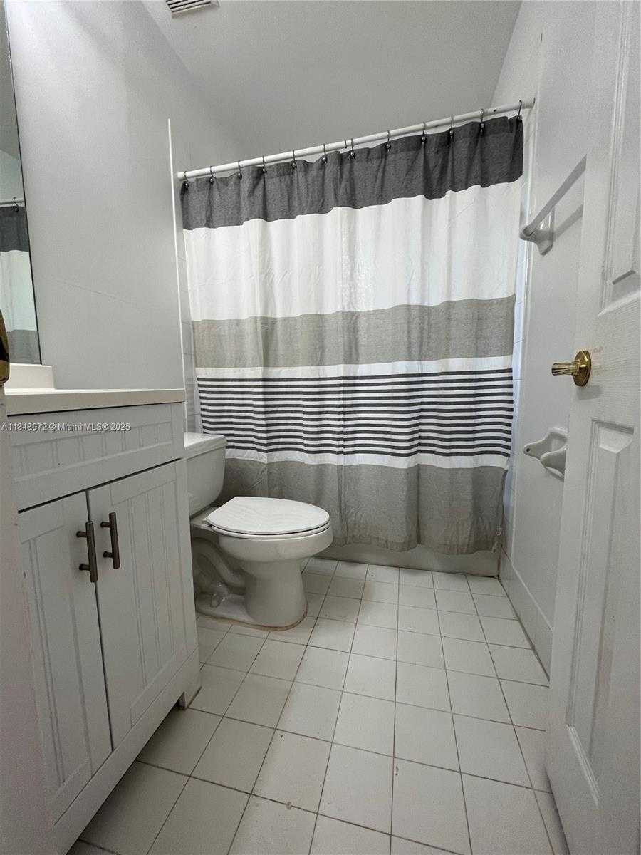 Small Image of 1413 SOUTH WEST 158TH AVE, Pembroke Pines Number 12