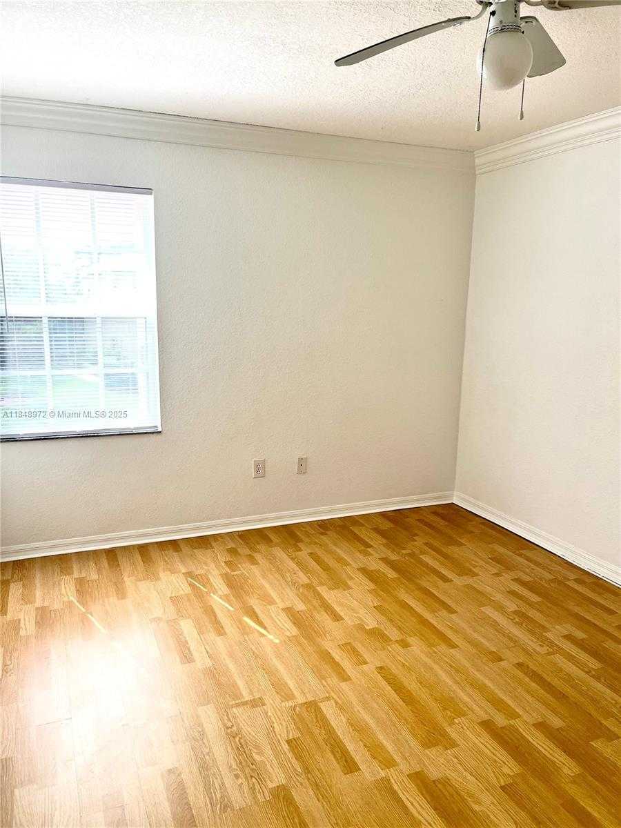 Small Image of 1413 SOUTH WEST 158TH AVE, Pembroke Pines Number 8