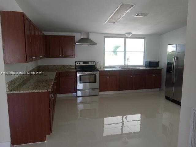 Small Image of 19800 SOUTH WEST 180TH AVE #153, Miami Number 2
