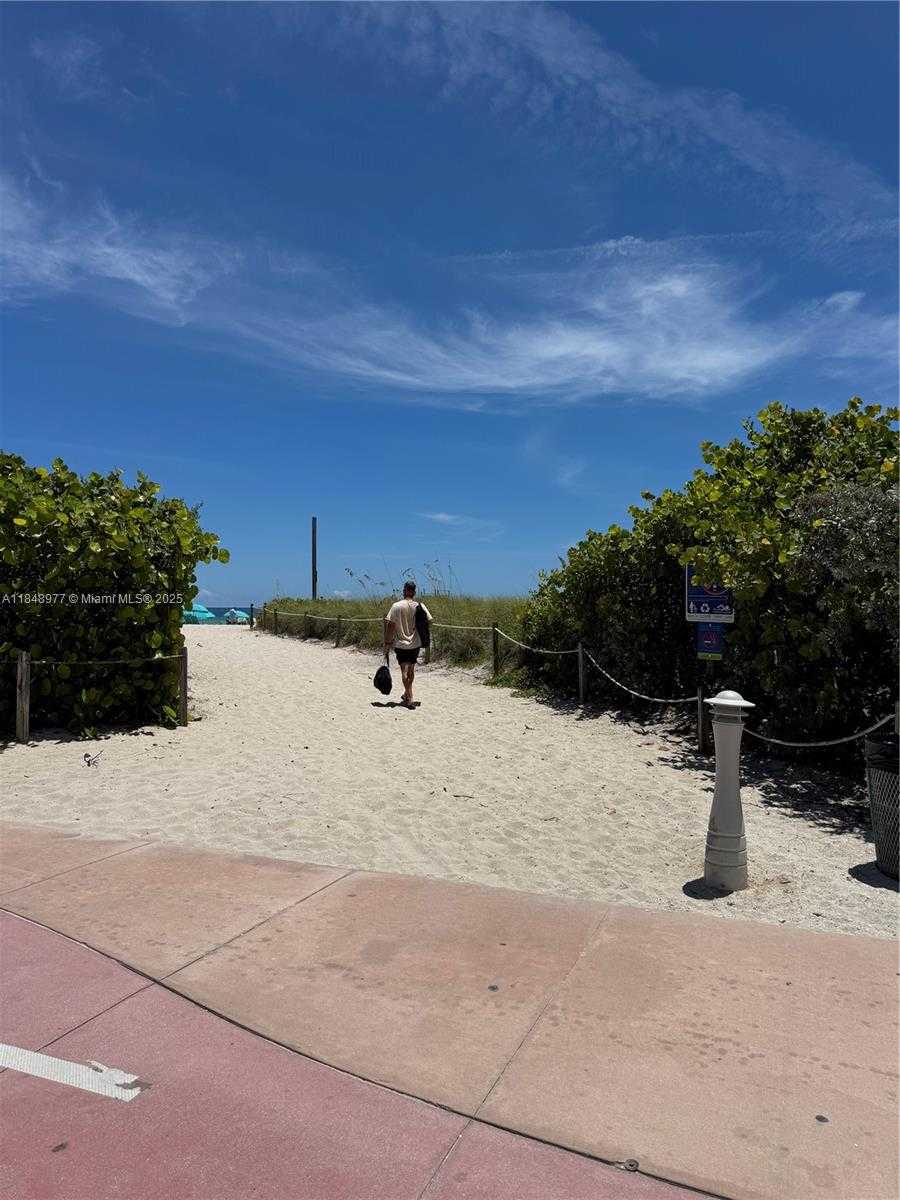 Small Image of Miami Beach Number 16