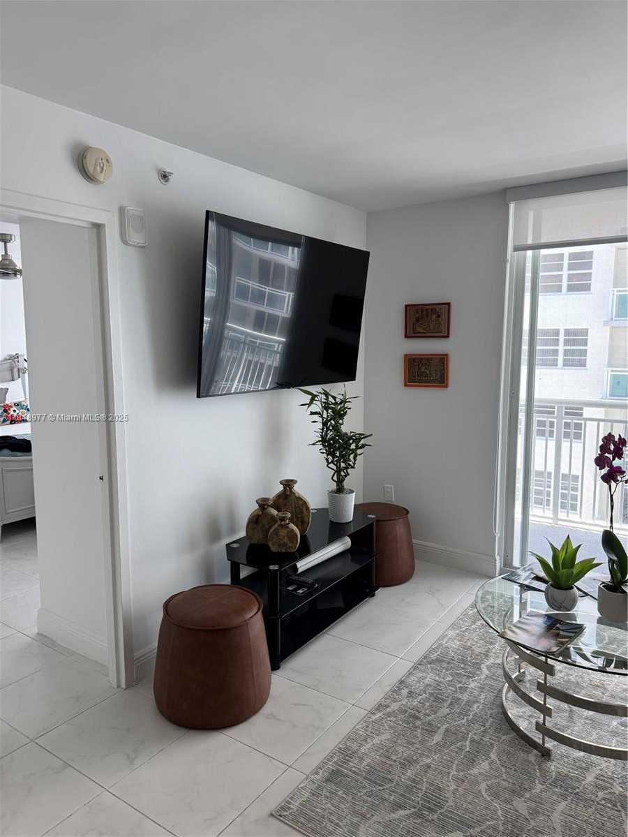 Small Image of Miami Beach Number 3