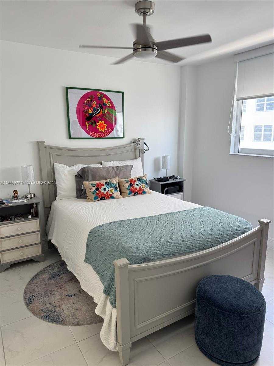 Small Image of Miami Beach Number 9