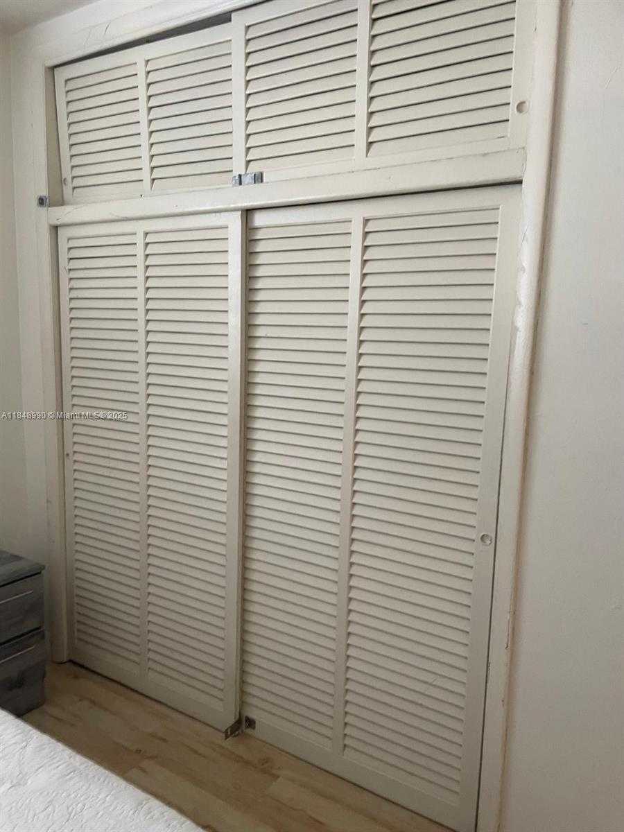 Small Image of 2200 SOUTH OCEAN DR #N312, Hollywood Number 12