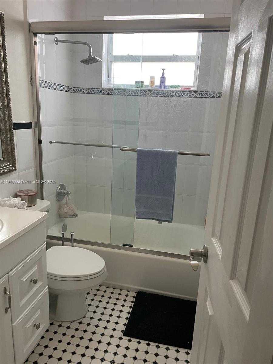 Small Image of 2200 SOUTH OCEAN DR #N312, Hollywood Number 16