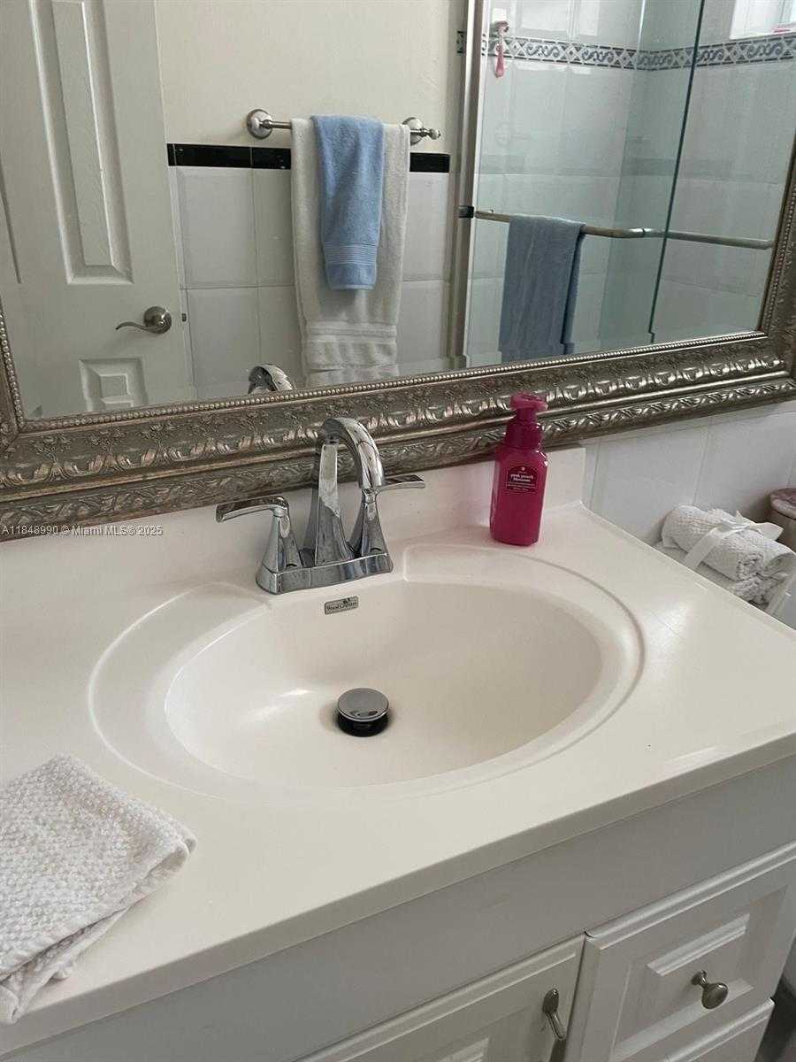 Small Image of 2200 SOUTH OCEAN DR #N312, Hollywood Number 17