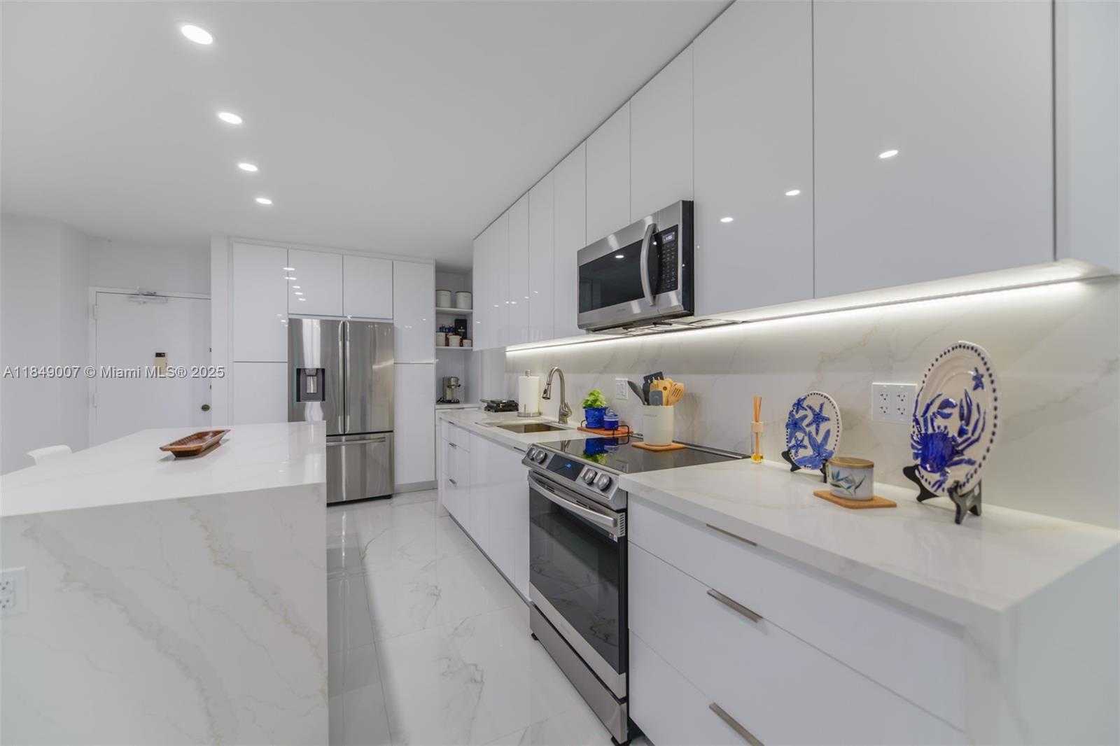 Small Image of 1950 SOUTH OCEAN DR #3D, Hallandale Beach Number 15
