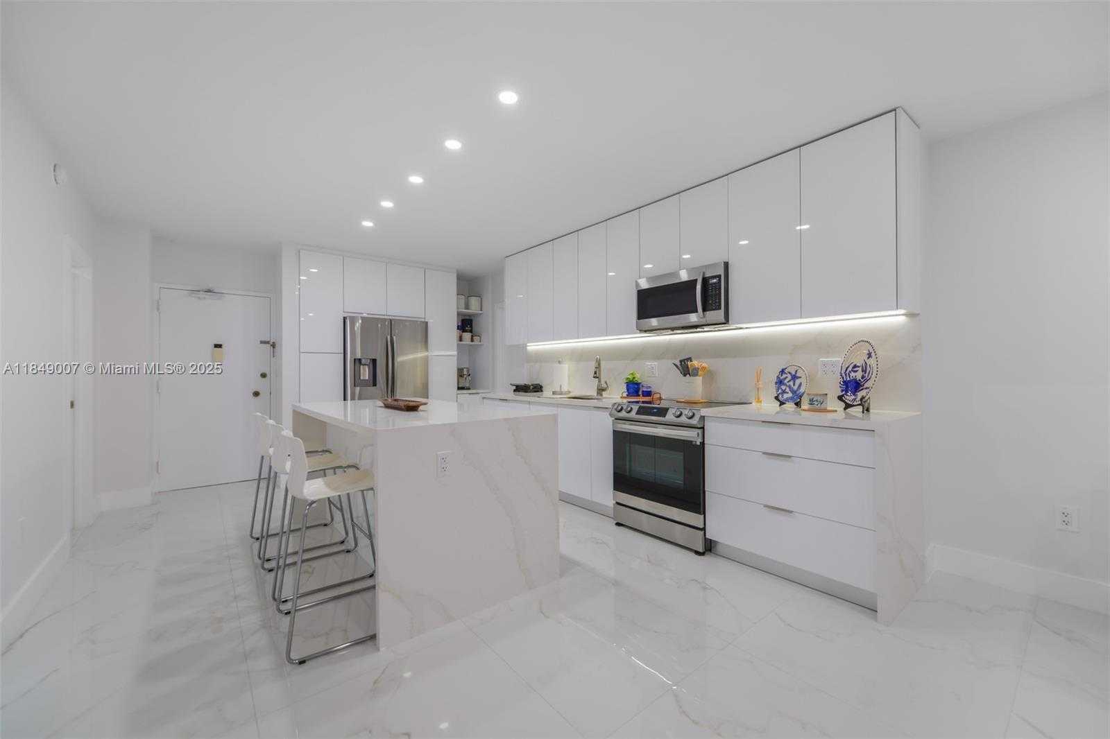 Small Image of 1950 SOUTH OCEAN DR #3D, Hallandale Beach Number 17