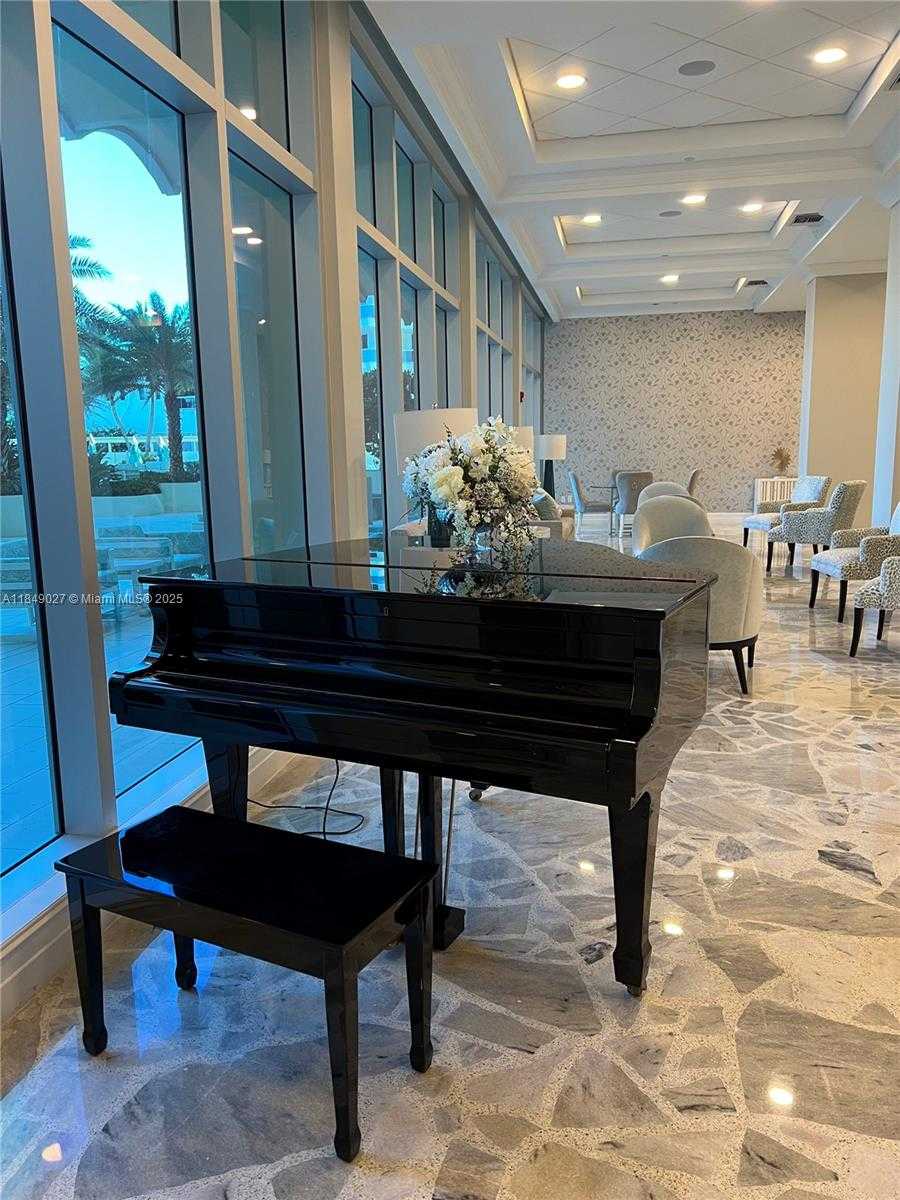 Small Image of 2501 SOUTH OCEAN DR #*, Hollywood Number 5