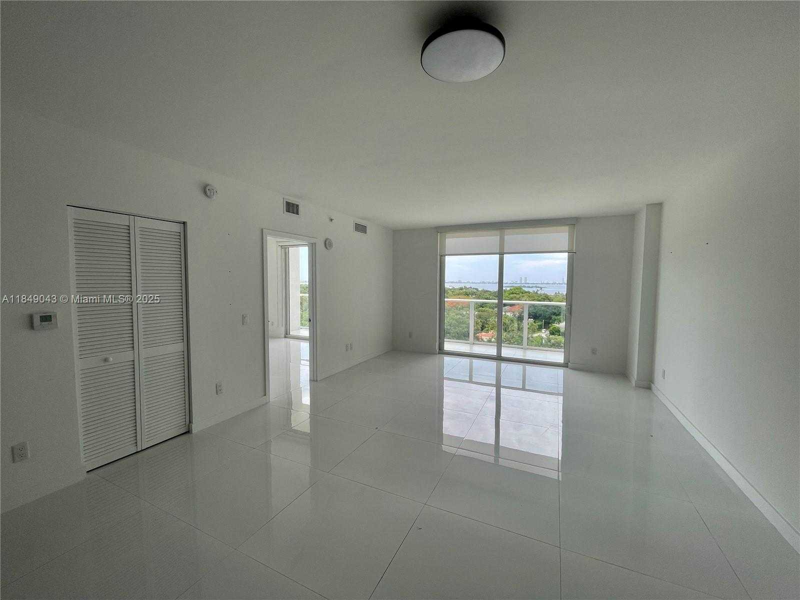 Small Image of 4250 BISCAYNE BLVD #908, Miami Number 2