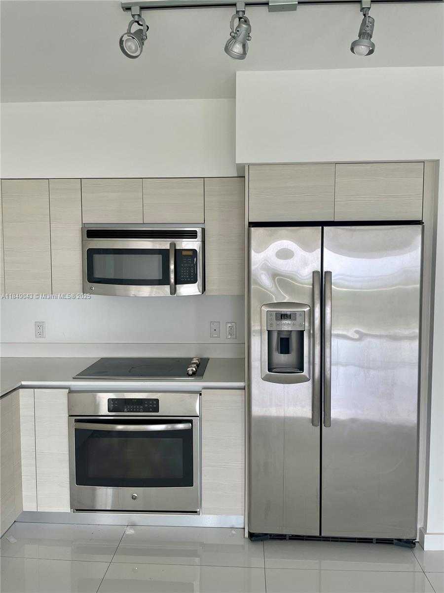 Small Image of 4250 BISCAYNE BLVD #908, Miami Number 5